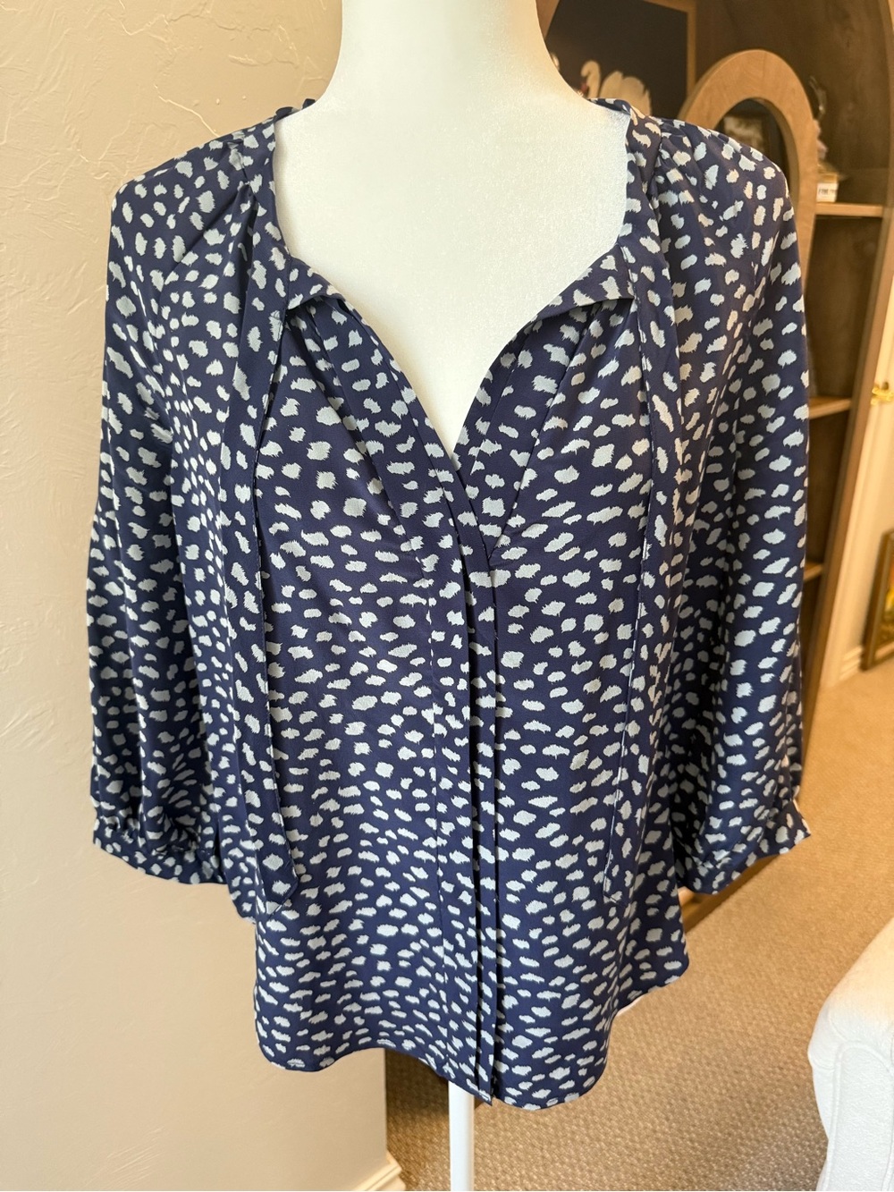 Joie 100% Silk Navy Abstract Print Tie Neck Blouse XS